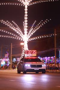 BIB: 
                            <button type="button" onclick="openModal(23318894)" class="btn btn-primary btn-sm float-right btn-popup" data-toggle="modal" data-target=".modal-high-quality">
                        <i class="fas fa-shopping-cart"></i> Add to Cart
                    </button>
                                            <button type="button" onclick="isThisMe(23318894, true)" class="btn btn-success btn-sm float-right btn-popup btn-isme hidden" data-toggle="tooltip" data-placement="bottom" title="นี่คือรูปของคุณใช่ไหม คลิกที่นี่เพื่อเอาเข้าอัลบั้ม">
                        <i class="fas fa-plus"></i> Add to album
                    </button>
                    <button type="button" onclick="isThisMe(23318894, false)" class="btn btn-warning btn-sm float-right btn-popup btn-isnotme hidden">
                        <i class="fas fa-ban"></i> Remove from album
                    </button>